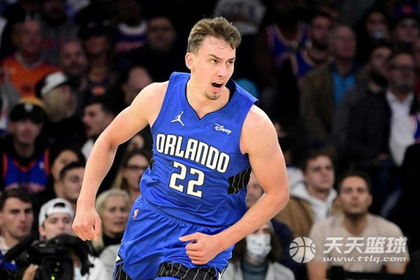 引入更多随 引入更多随